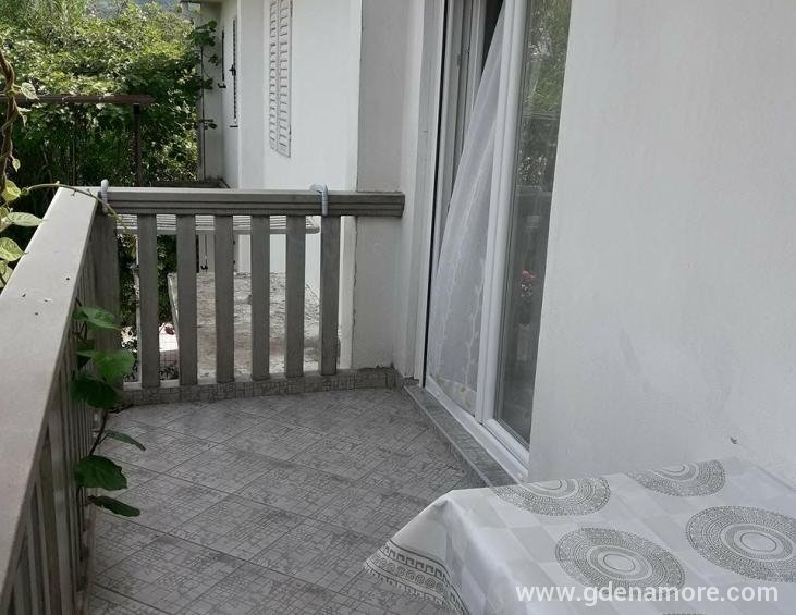 apartman1 (06) terasa